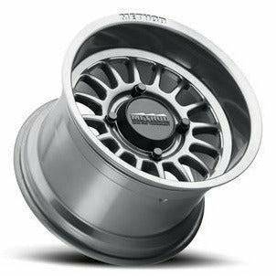 Method Race Wheels 411 Bead Grip (Gloss Titanium)