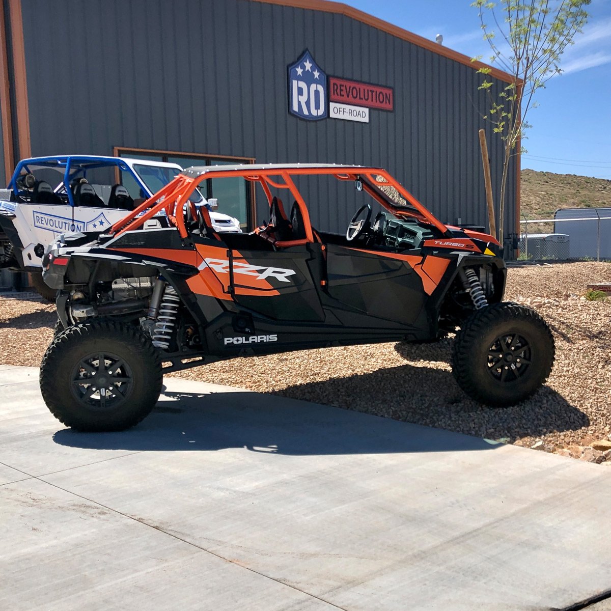 VooDoo RZR 4 Seat Desert Style Roll Cage